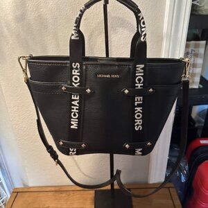 Michael Kors black and white crossbody bag